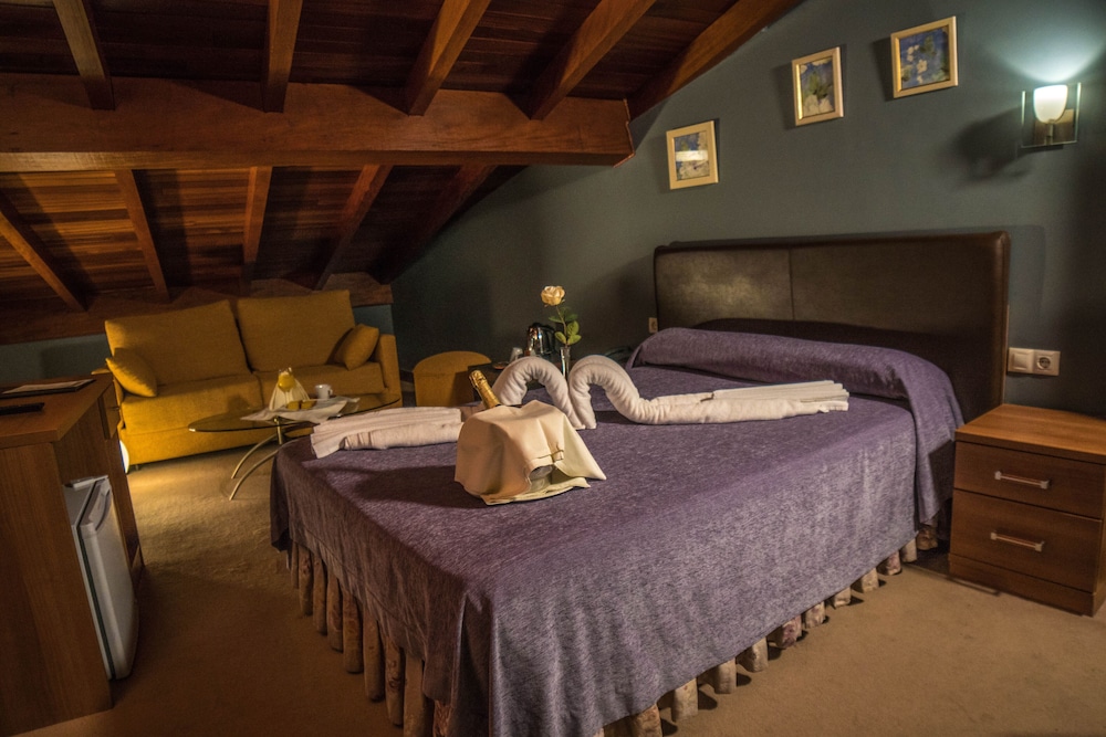 Gran Hotel Cela 15/64