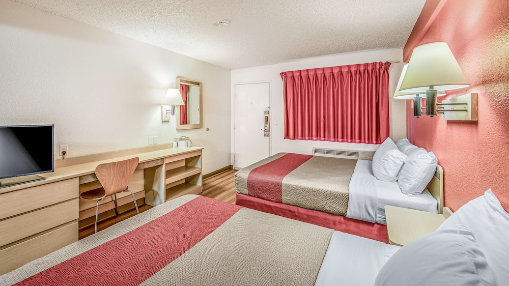 Motel6 Eureka, CA – Redwood Coast 32/60
