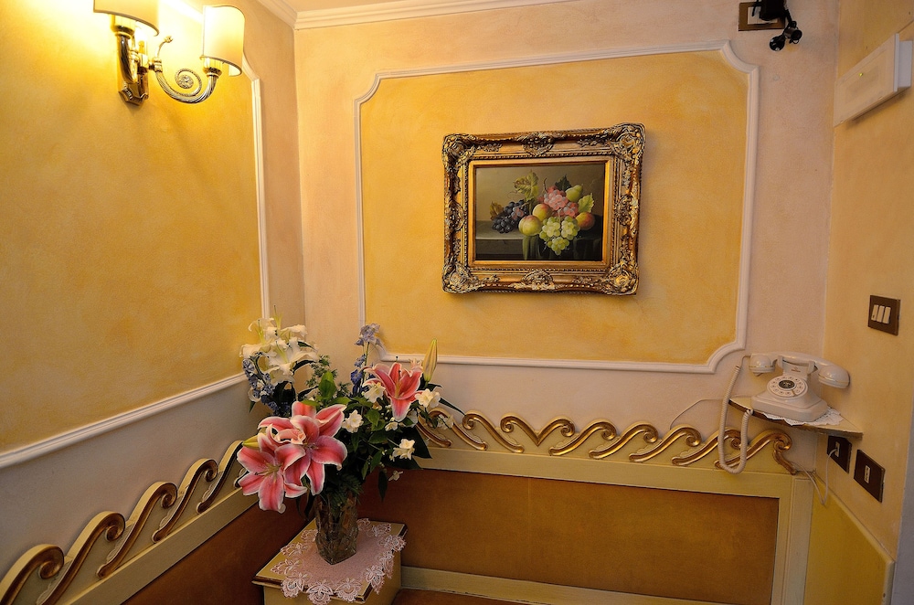 Orion Hotel 5/69