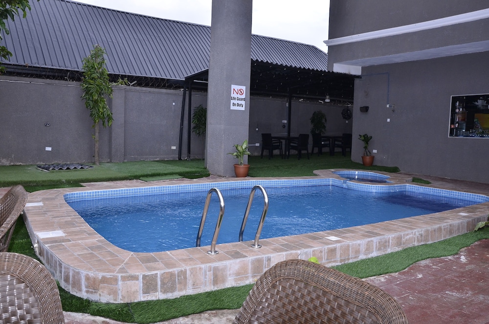 Residency Hotel Enugu 29/31