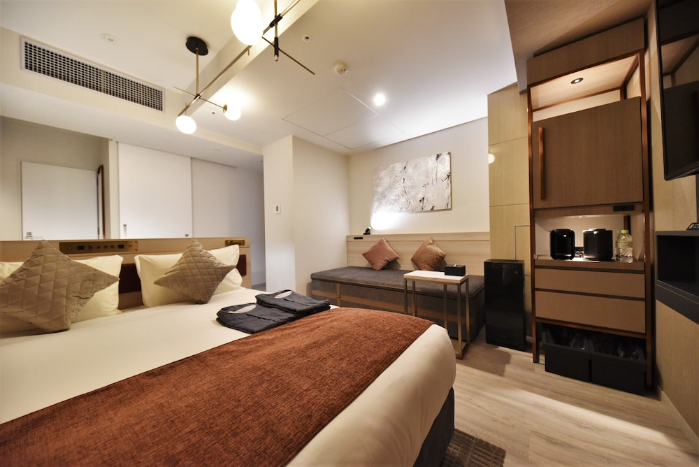 COMFORT, DOUBLE BED