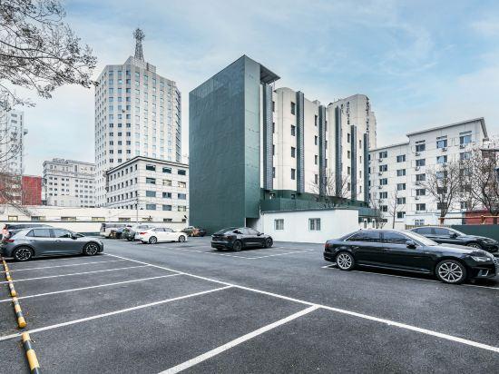 TRUE GO Hotel (Beijing Chaoyang Gongyuan Jintai Road Subway Station) 30/40