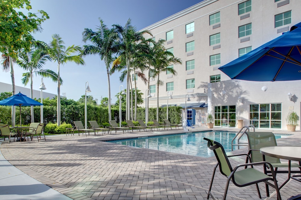 Holiday Inn Express and Suites Kendall 1/77