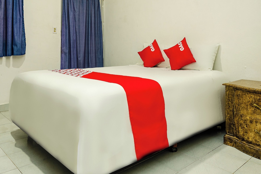 OYO Hotel Cabo Del Sur, Cabo San Lucas 18/34