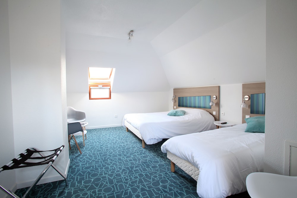 ROOM, TRIPLE