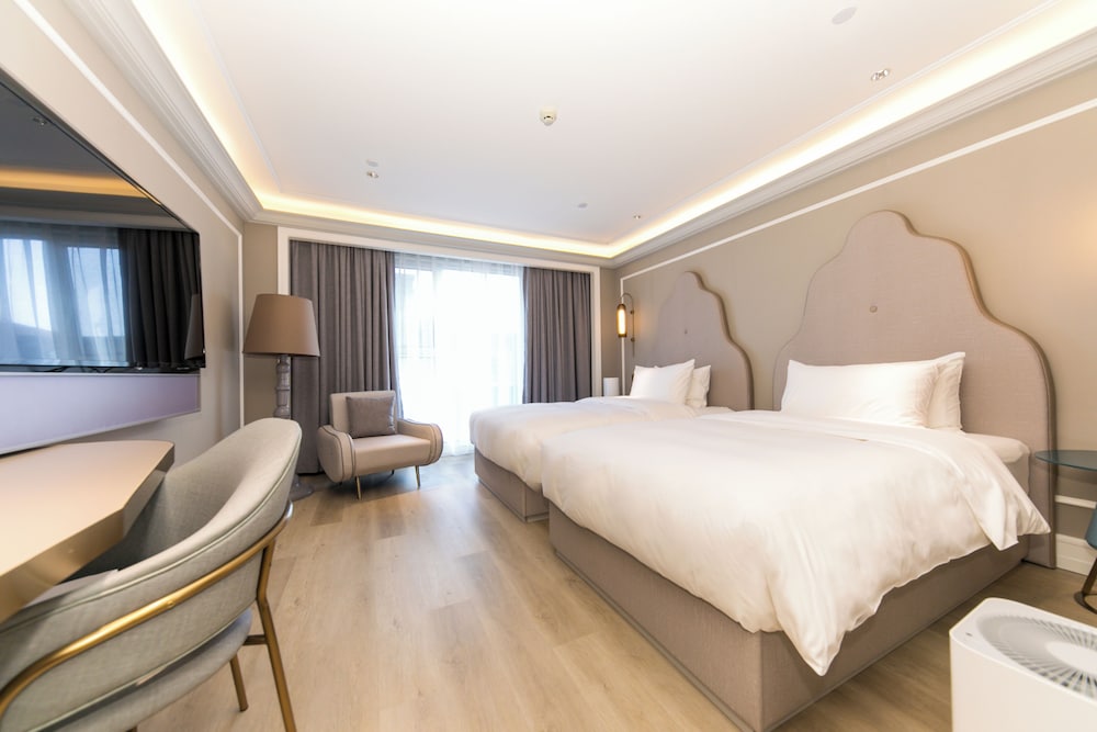 Mercure Turpan Downtown 15/50
