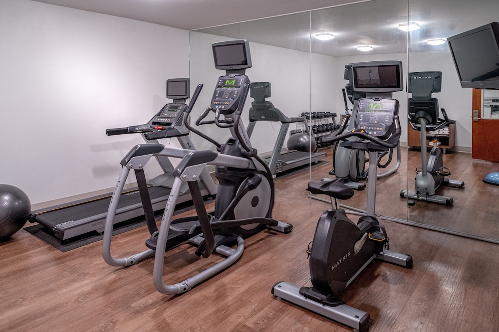 Holiday Inn Express Hotel & Suites Pikeville 35/44