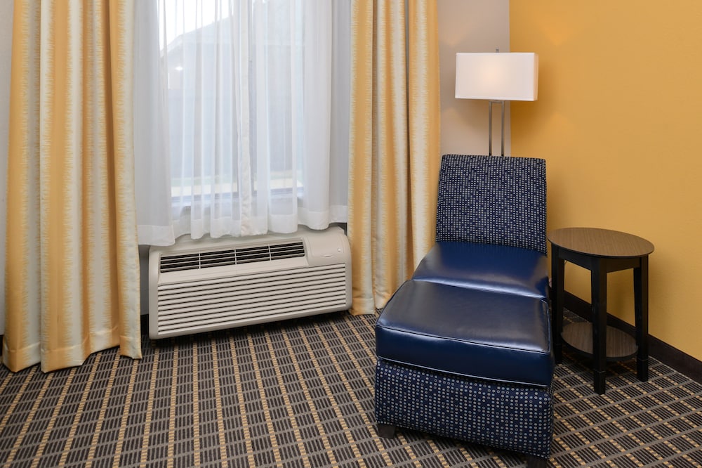 Fairfield by Marriott Inn & Suites Fort Walton Beach Hurlburt Area 45/48