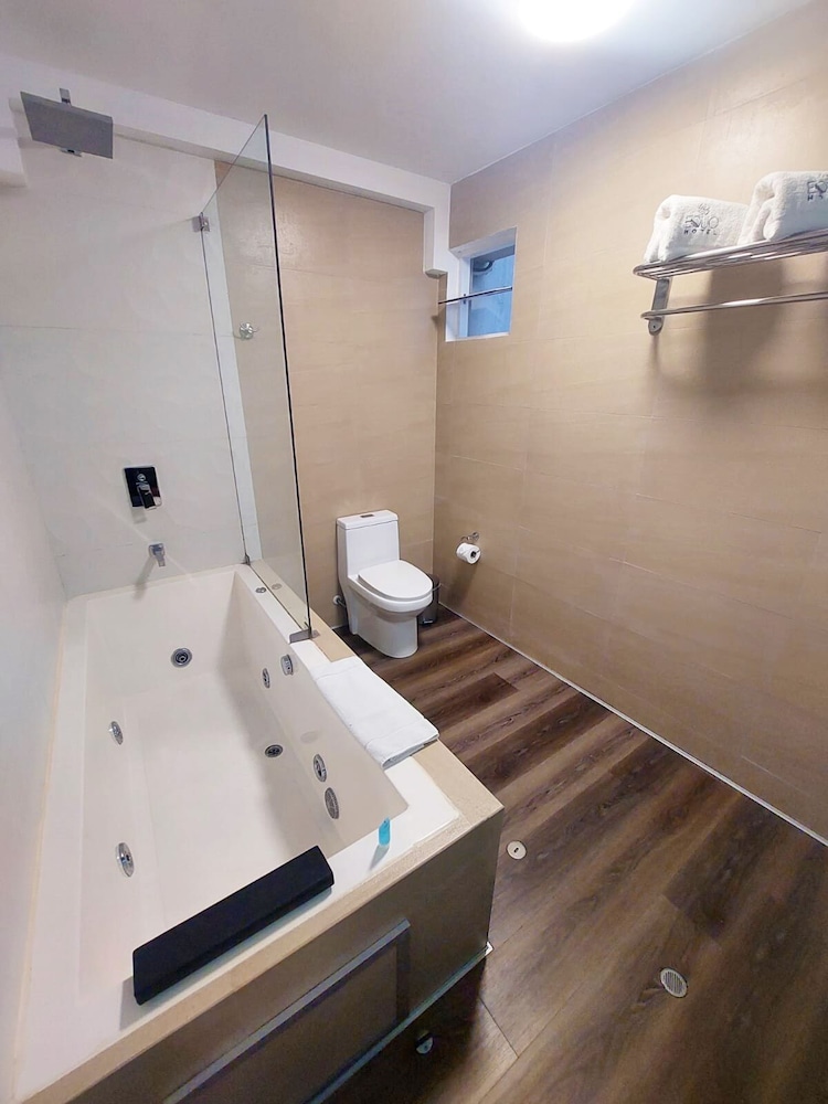 Equo Hotel Boutique 48/50