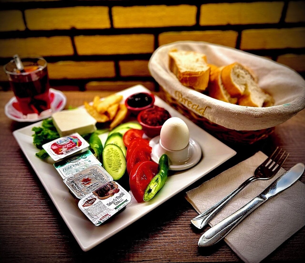 Nil Firat Otel 26/50