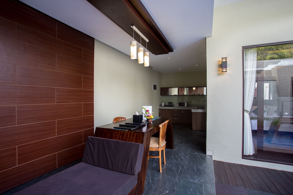 Buana Bali Luxury Villas Spa 24/70