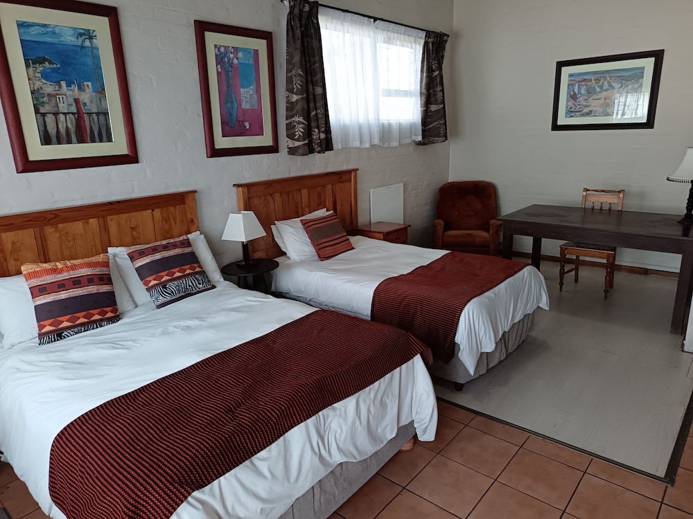 Aqua Marine Guest House 12/67