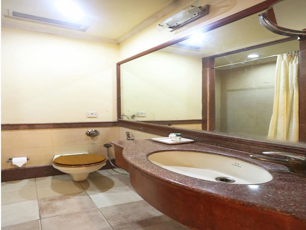 Nirulas Hotel 50/50