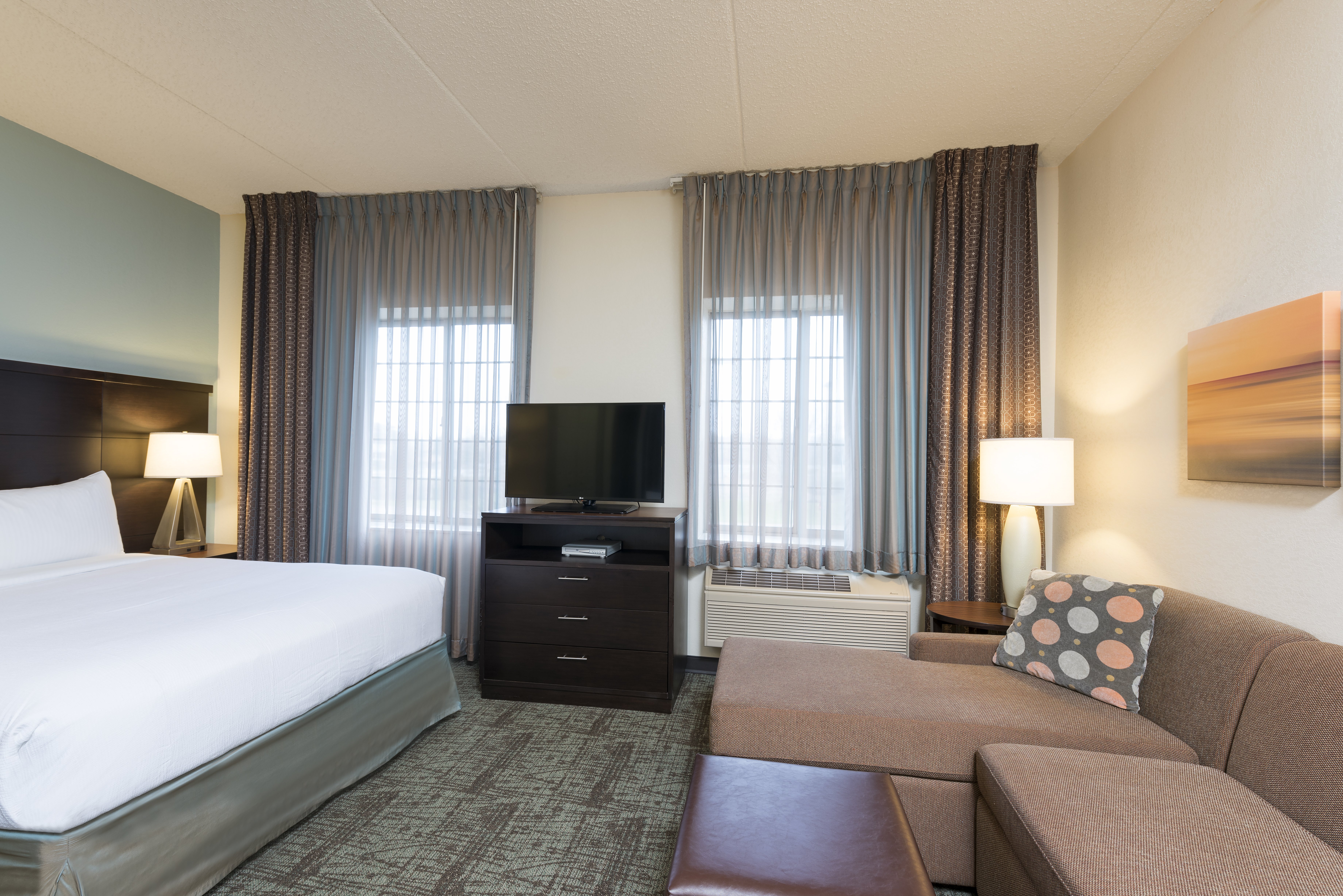 Staybridge Suites Chicago Oakbrook Terrace 20/64