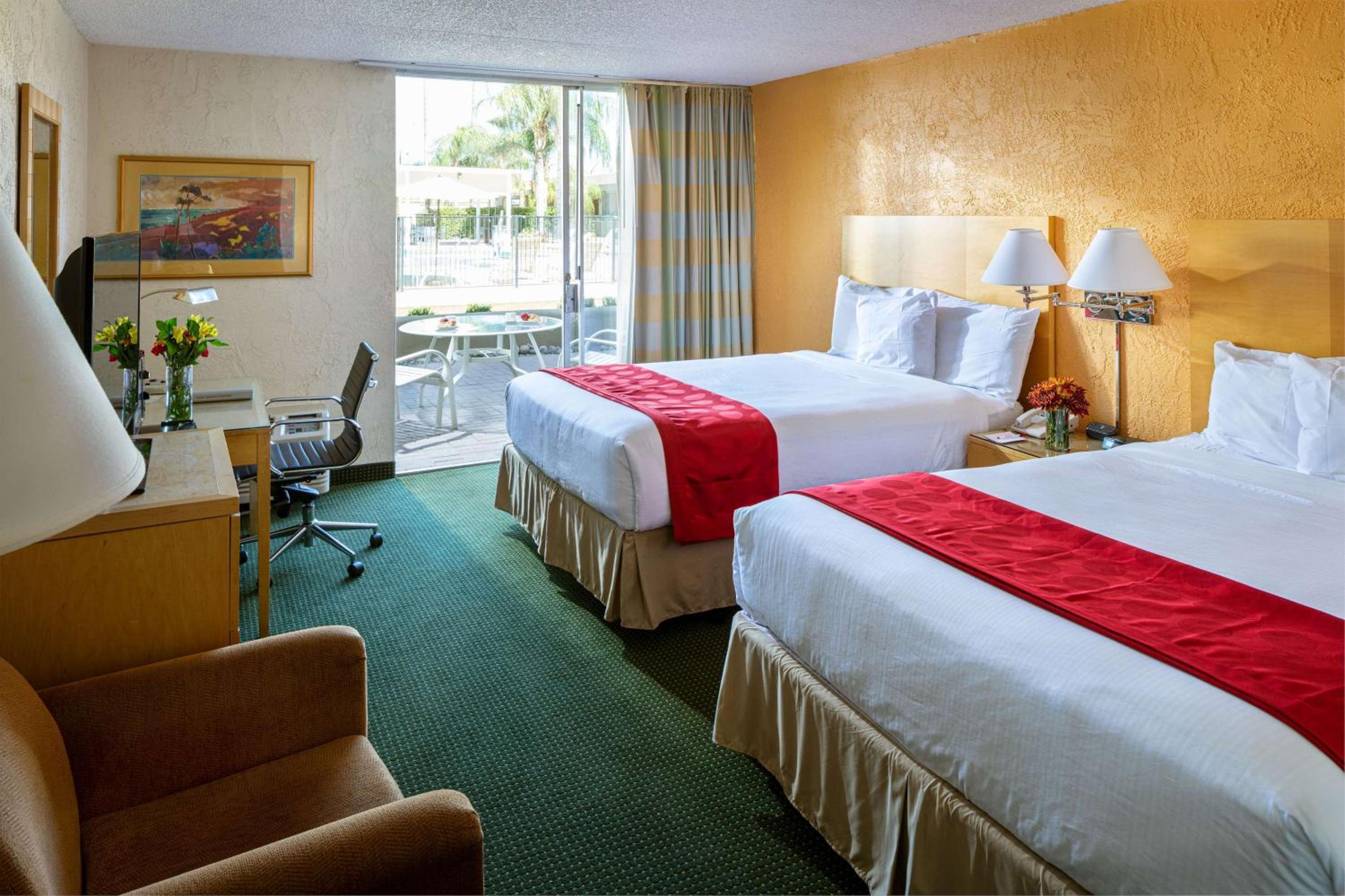غرفة ديلوكس بسريرين كوين، Ramada by Wyndham Tucson 4/4