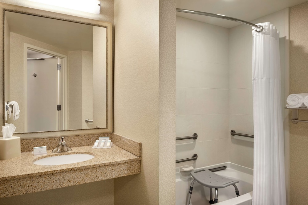 Hilton Garden Inn Minneapolis Downtown 15/56