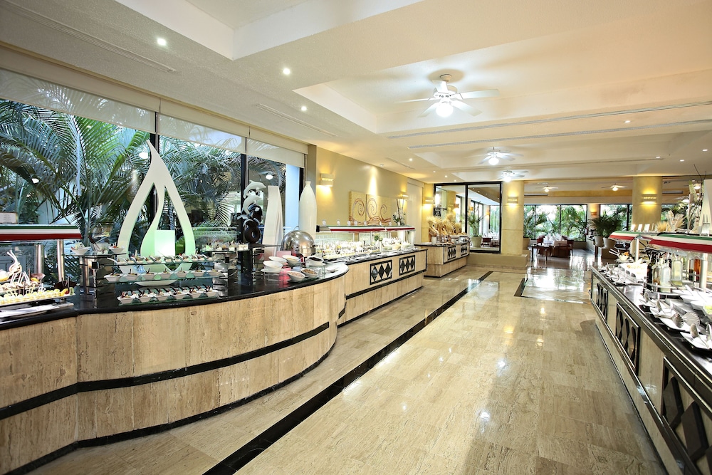 Bahia Principe Explore Akumal - All Inclusive 18/75
