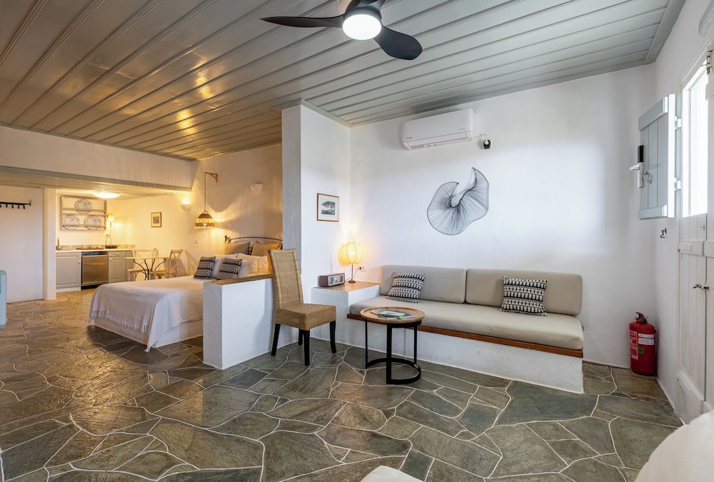 Suite, Apartment, Queen and Twin Beds، Lighthouse Hotel 9/10