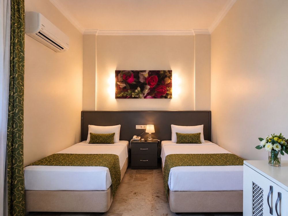 Lord Hotel 19/61