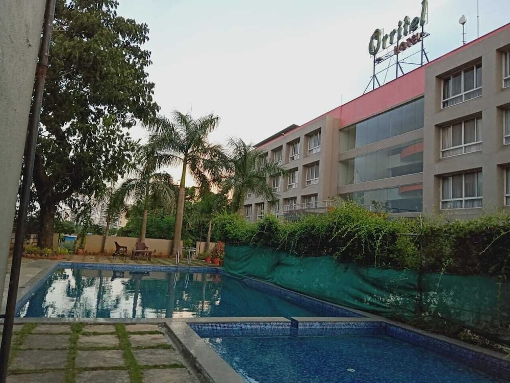 ORRITEL HOTEL 33/36