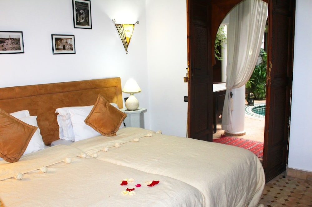Riad Alida 8/50