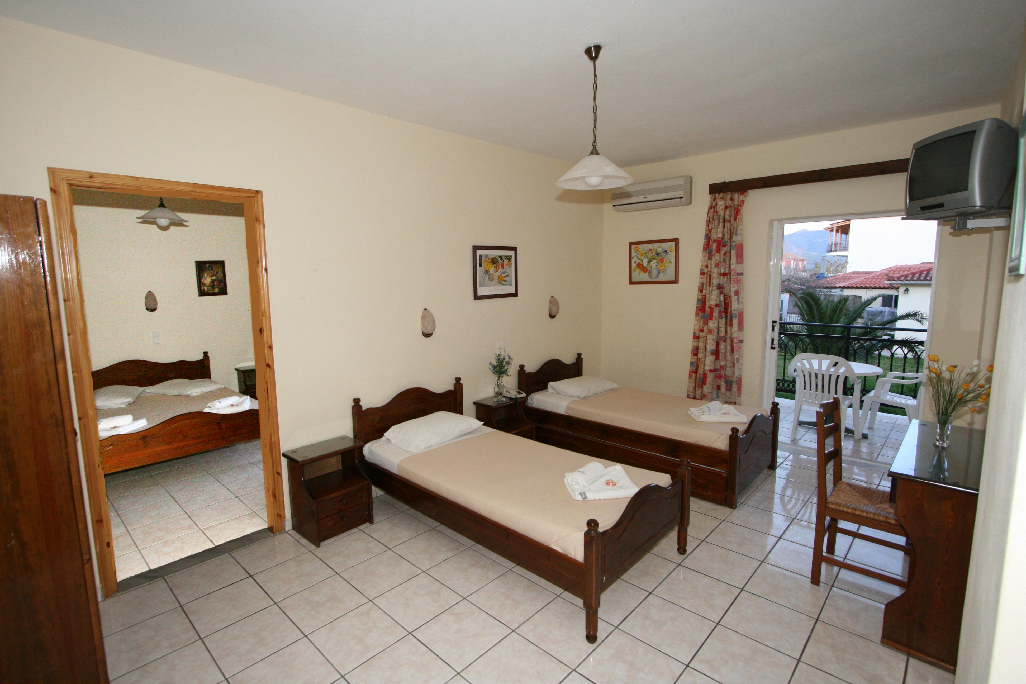 Garden, Studio, Quadruple, Pool View