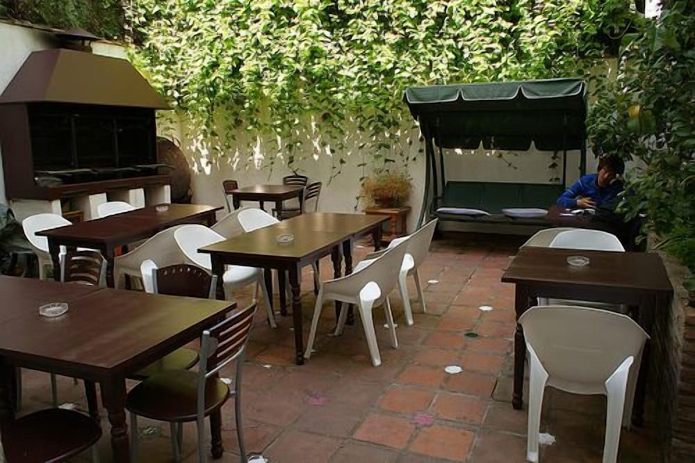 Oasis Backpackers Hostel Granada 40/50