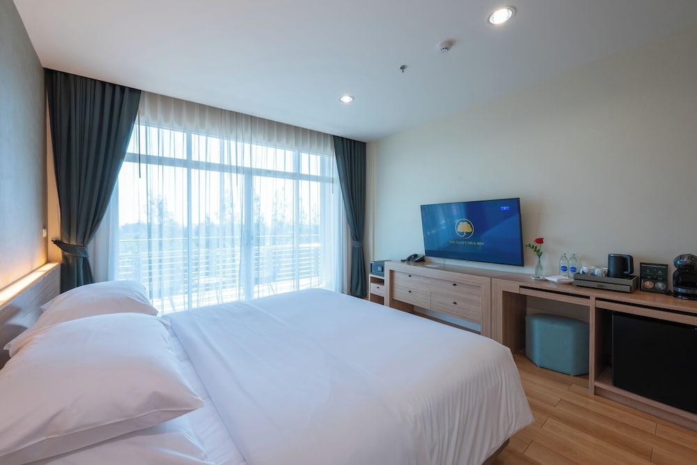 Room, King Bed, Kset View، The Kaset Hua Hin 2/10