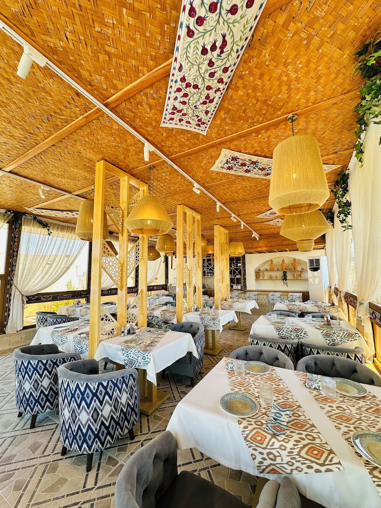 Zargaron Boutique Hotel 20/25
