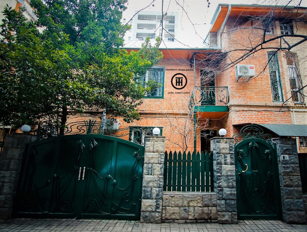 Hotel Tomas House 28/32