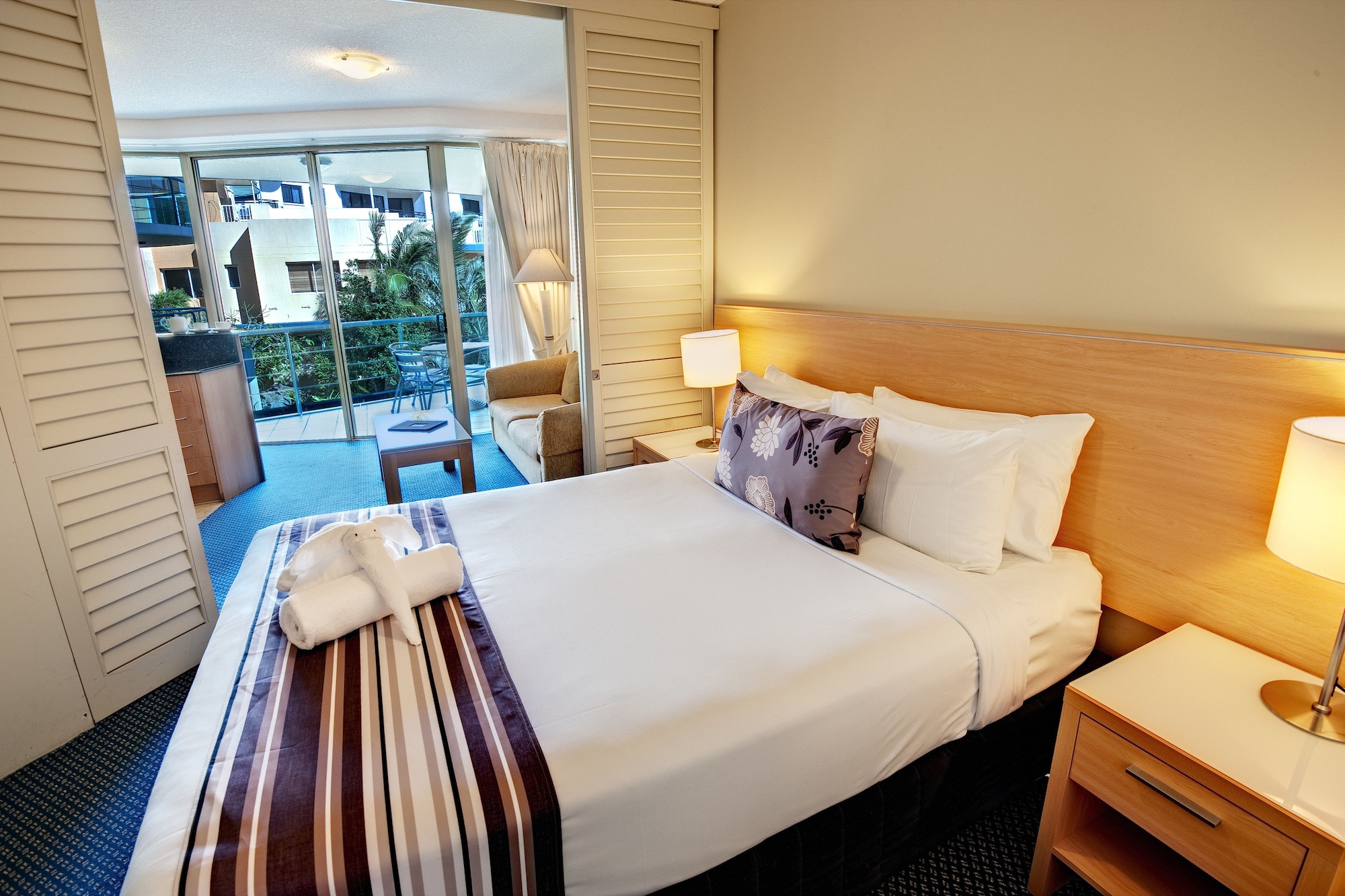 RESORT, STUDIO, SUITE