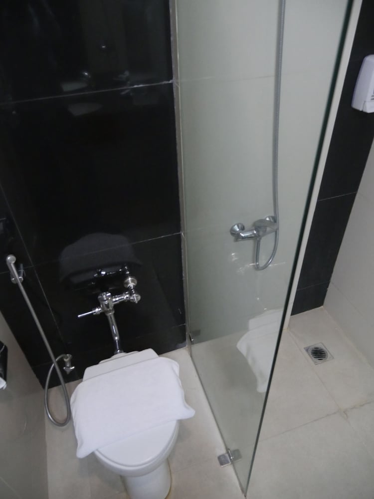 Yasmin Hotel Karawaci 17/34