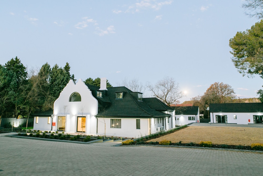 30 on Whites Guesthouse 22/29