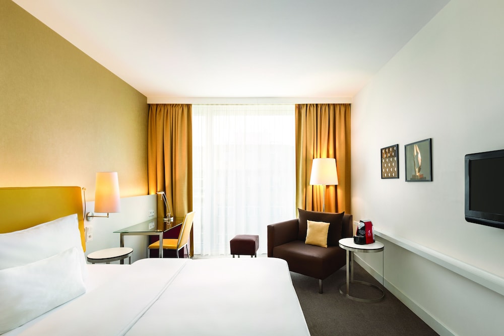 EXECUTIVE, DOUBLE BED