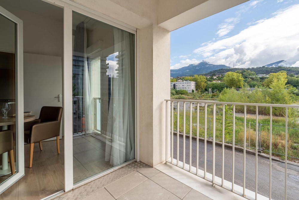 Quality Aparthotel Chambery 6/19