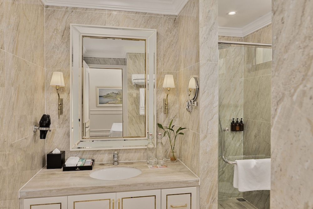 Melia Vinpearl Cua Hoi Affiliated by Melia 60/61