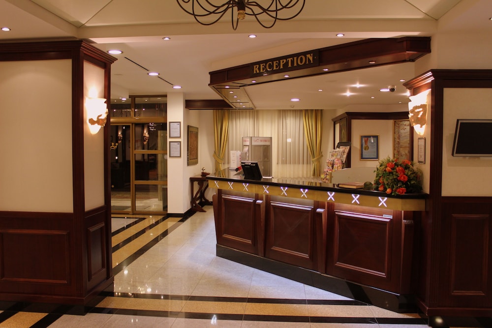 Helena Park Hotel 7/50
