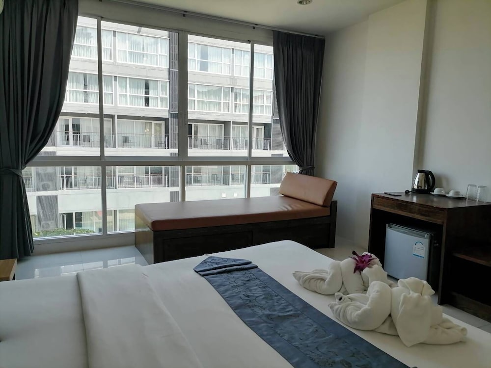 NJ PATONG HOTEL 21/53