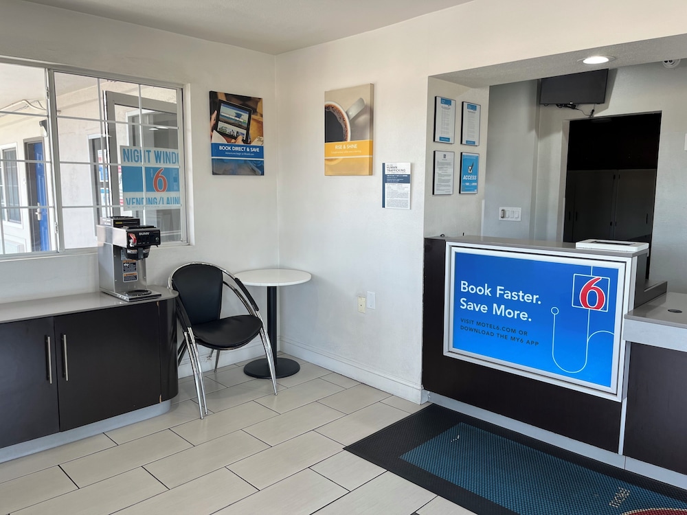 Motel6 Visalia, CA 12/50