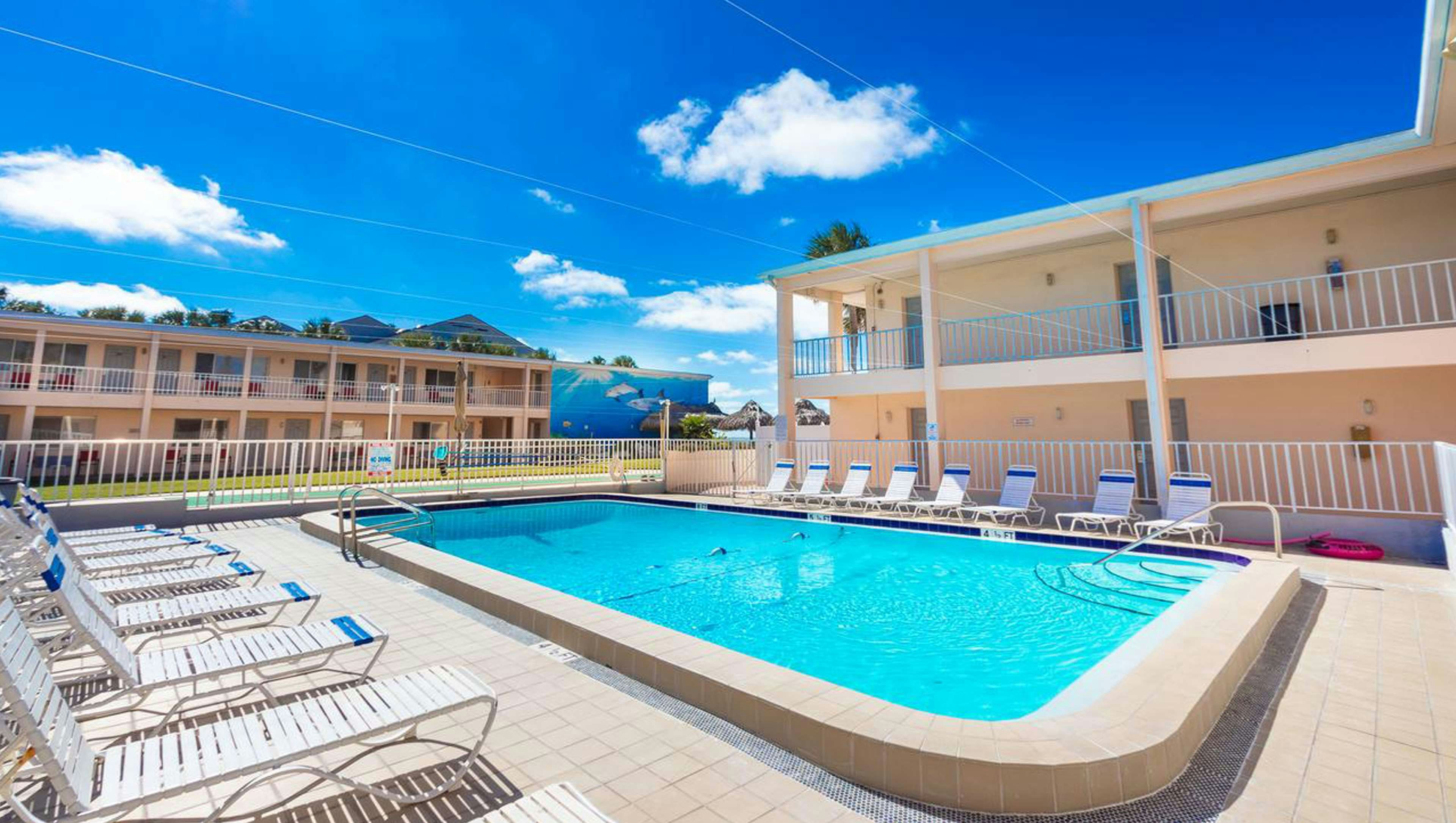 Belleair Beach Resort Motel 41/45