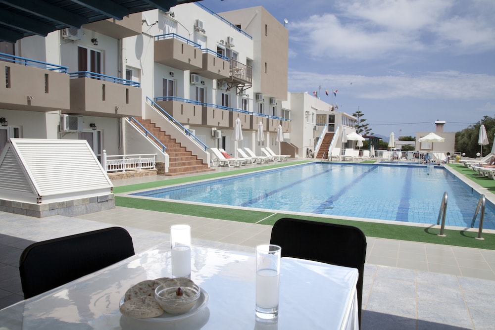 Hotel Athinoula 63/66
