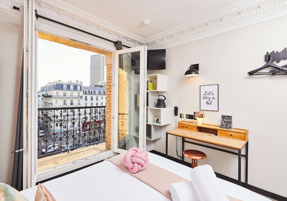 CLASSIC, BALCONY