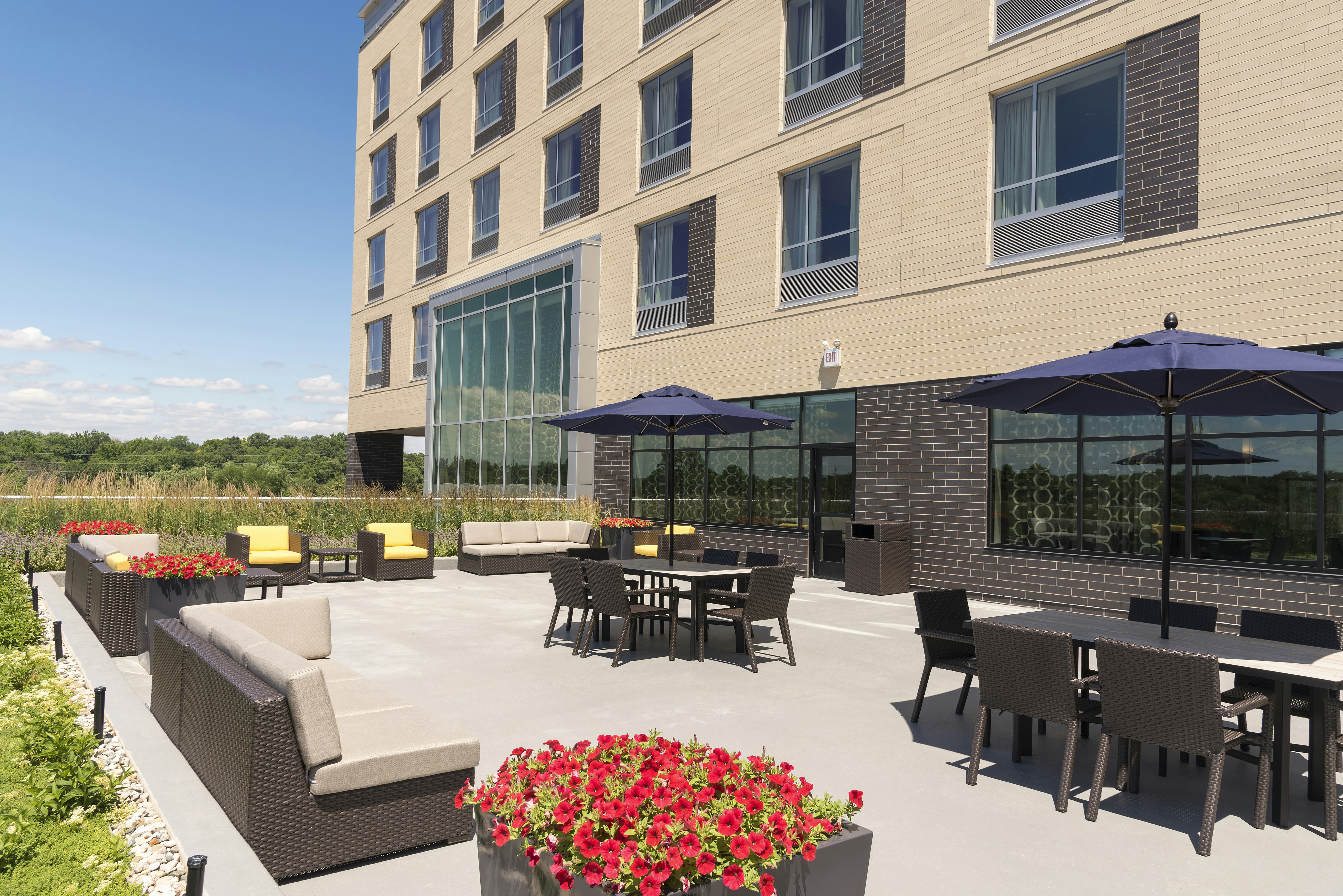 Hampton Inn and Suites Grand Rapids Downtown 59/61