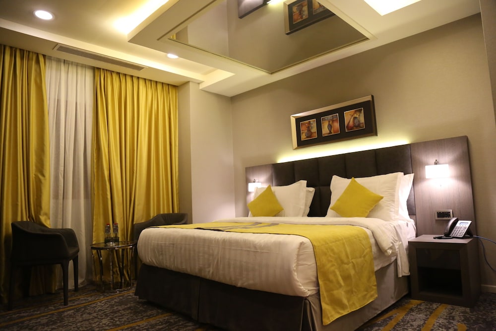 THREE BEDROOMS APARTMENT