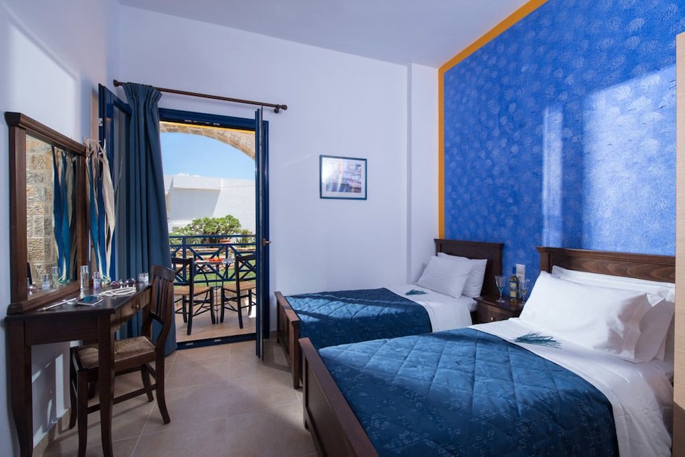 Aegean Sky Hotel and Suites 21/55