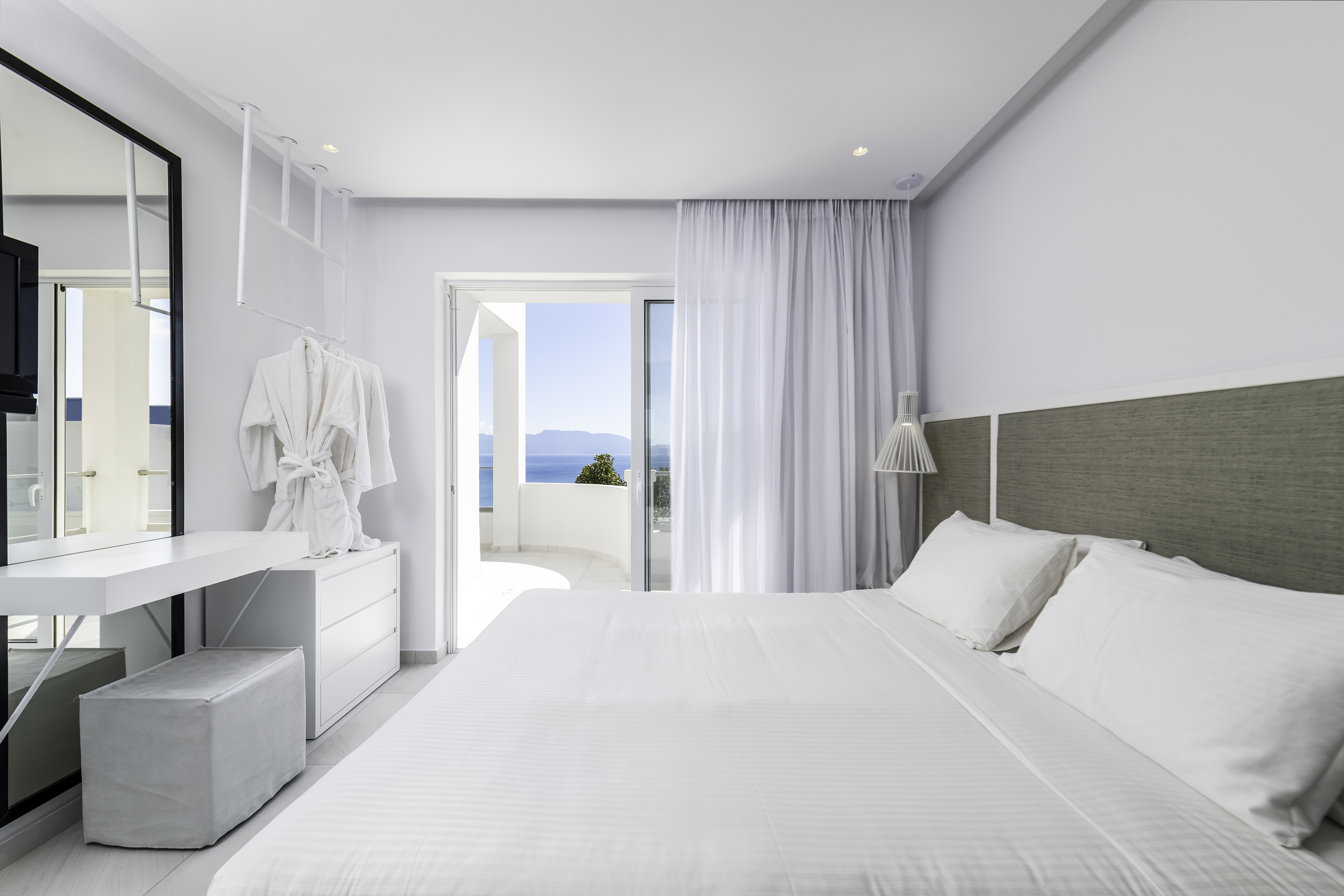 2 BEDROOMS, FAMILY SUITE, SEA VIEW