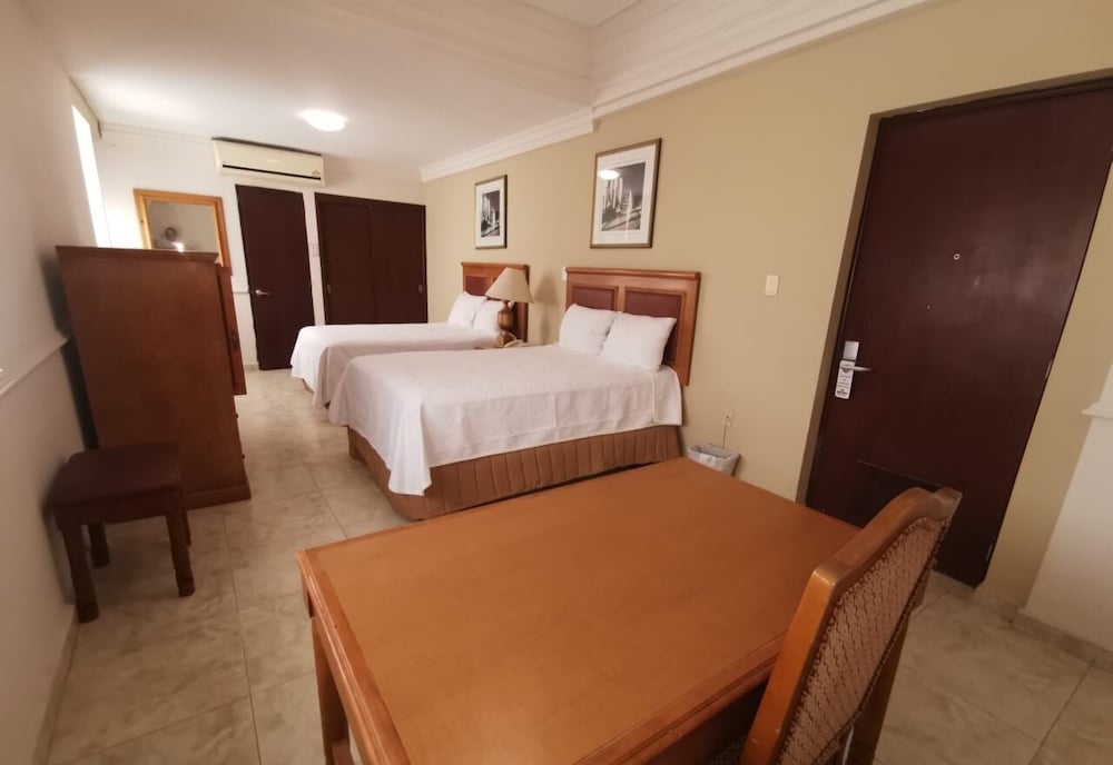 Hotel Savoy Express 21/47