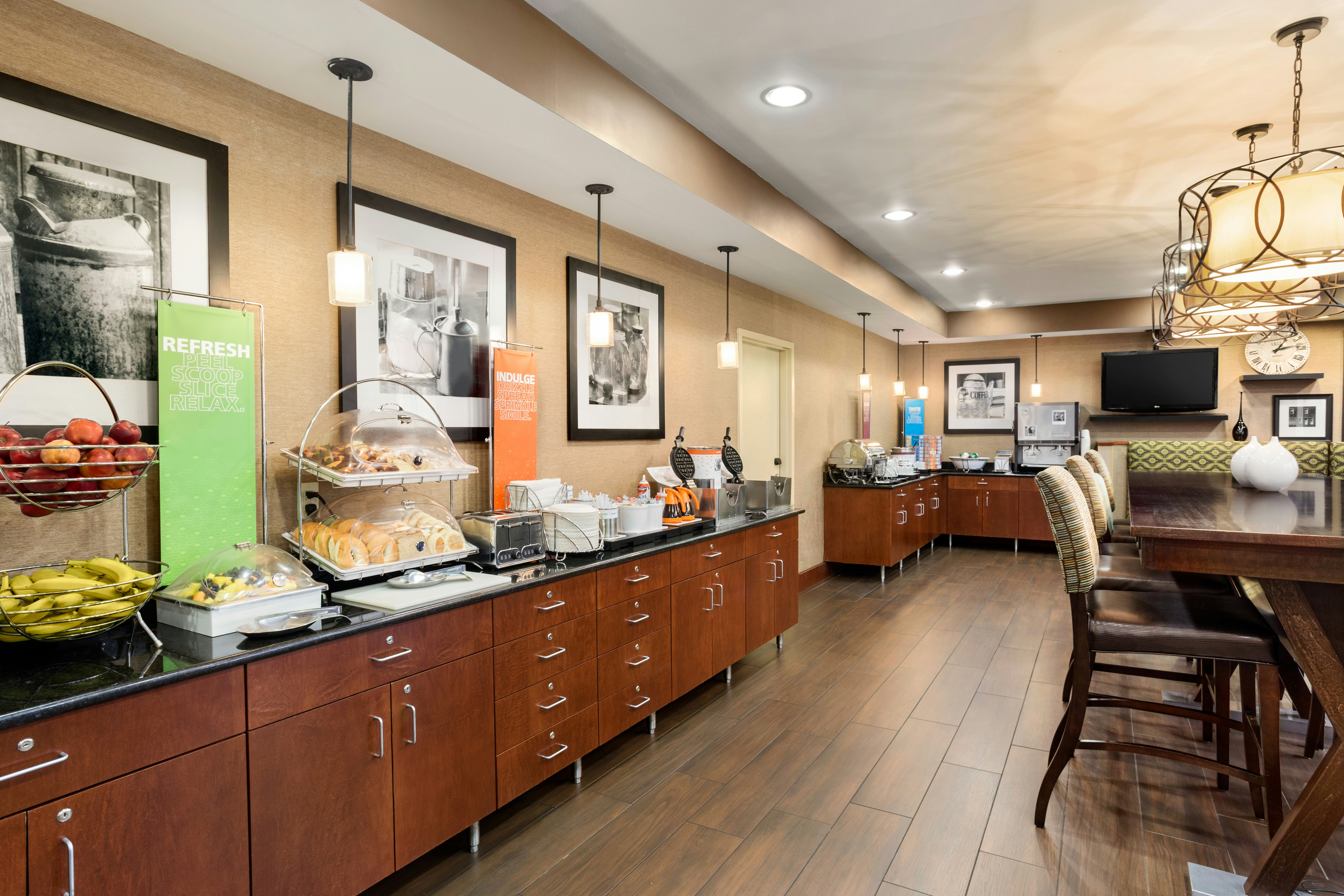 Hampton Inn Wichita-East 11/39