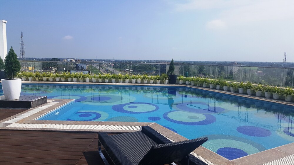 Hotel Pal Heights Mantra 24/47