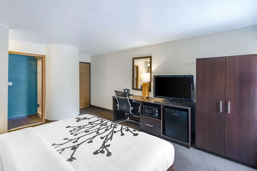 Sleep Inn Near Washington State Line 6/26